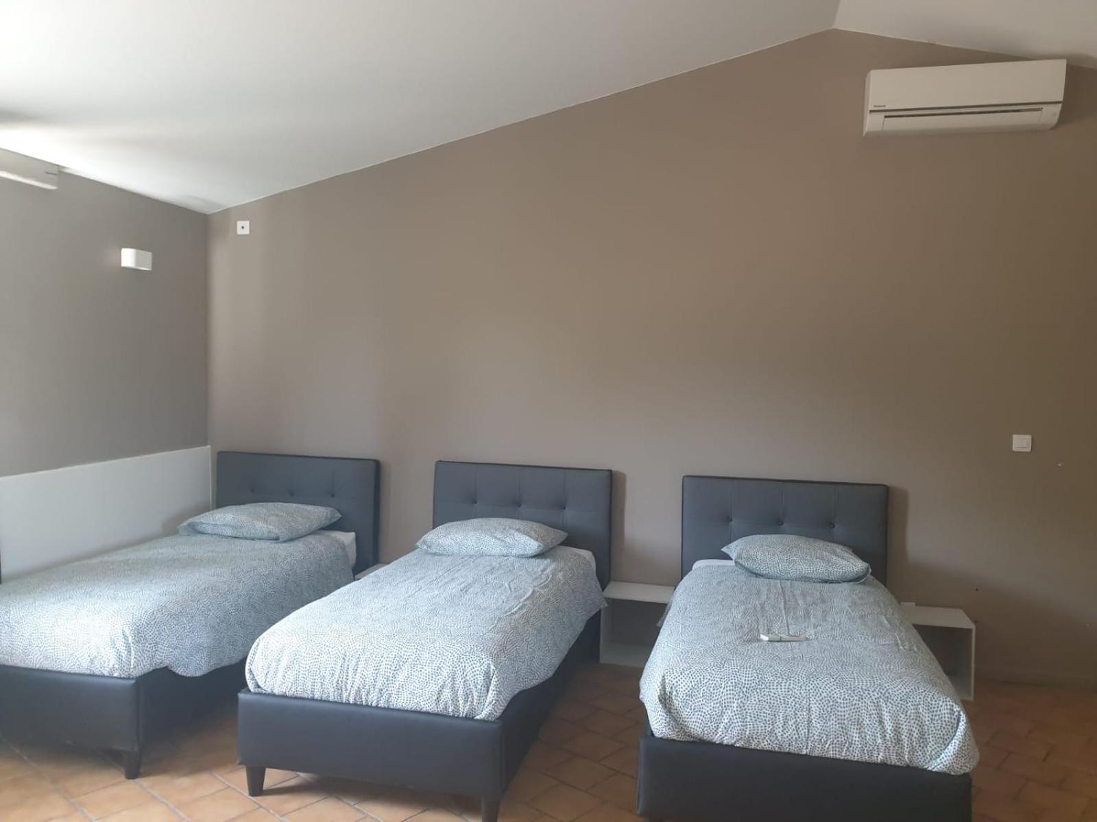 Bed and Breakfast L'Oustaou Chateau-Arnoux-Saint-Auban Exterior foto